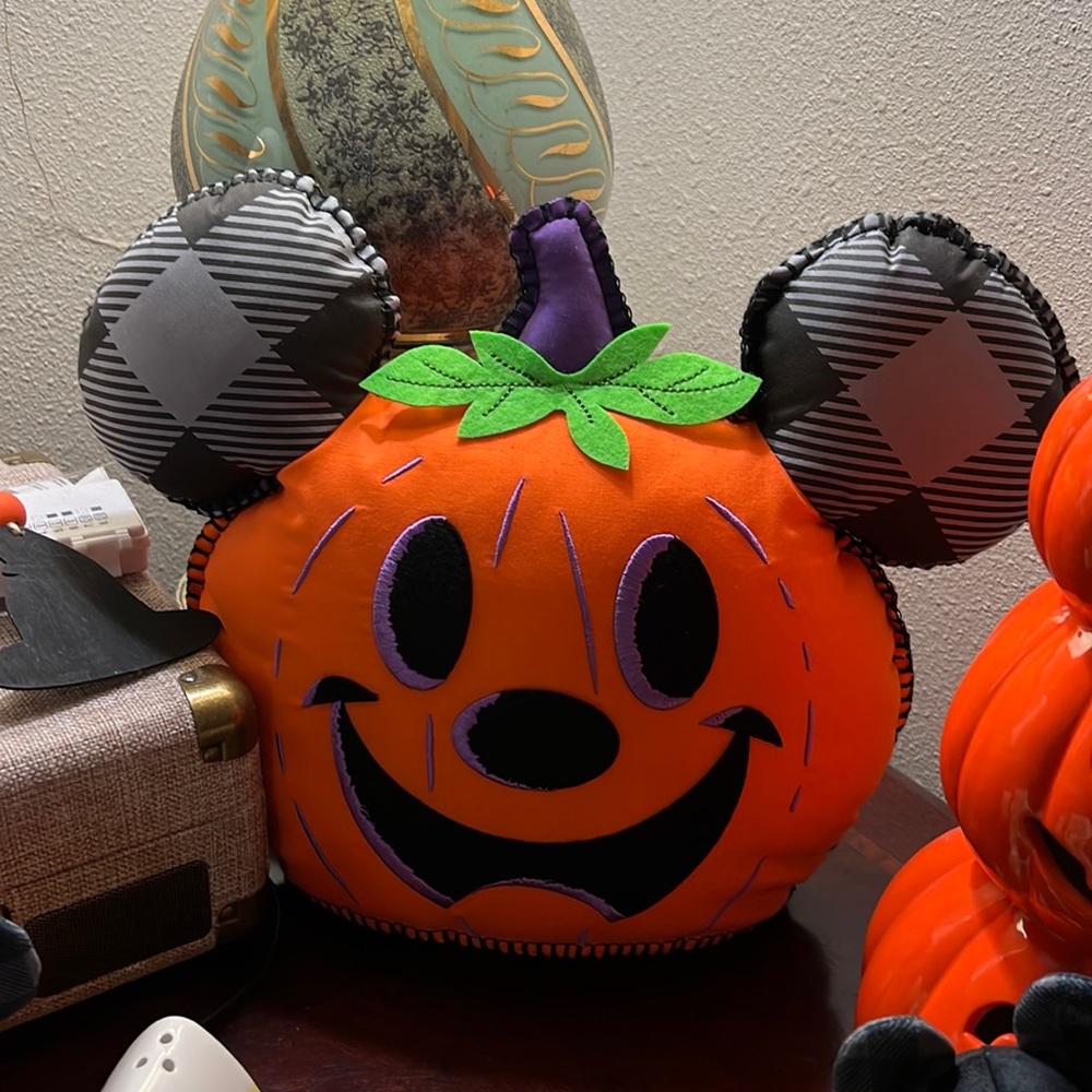 NWT Disney Mickey Mouse Pumpkin Pillow Halloween